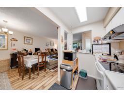 14828 Holly Park Lane, Surrey, BC V3R6Y2 Photo 6