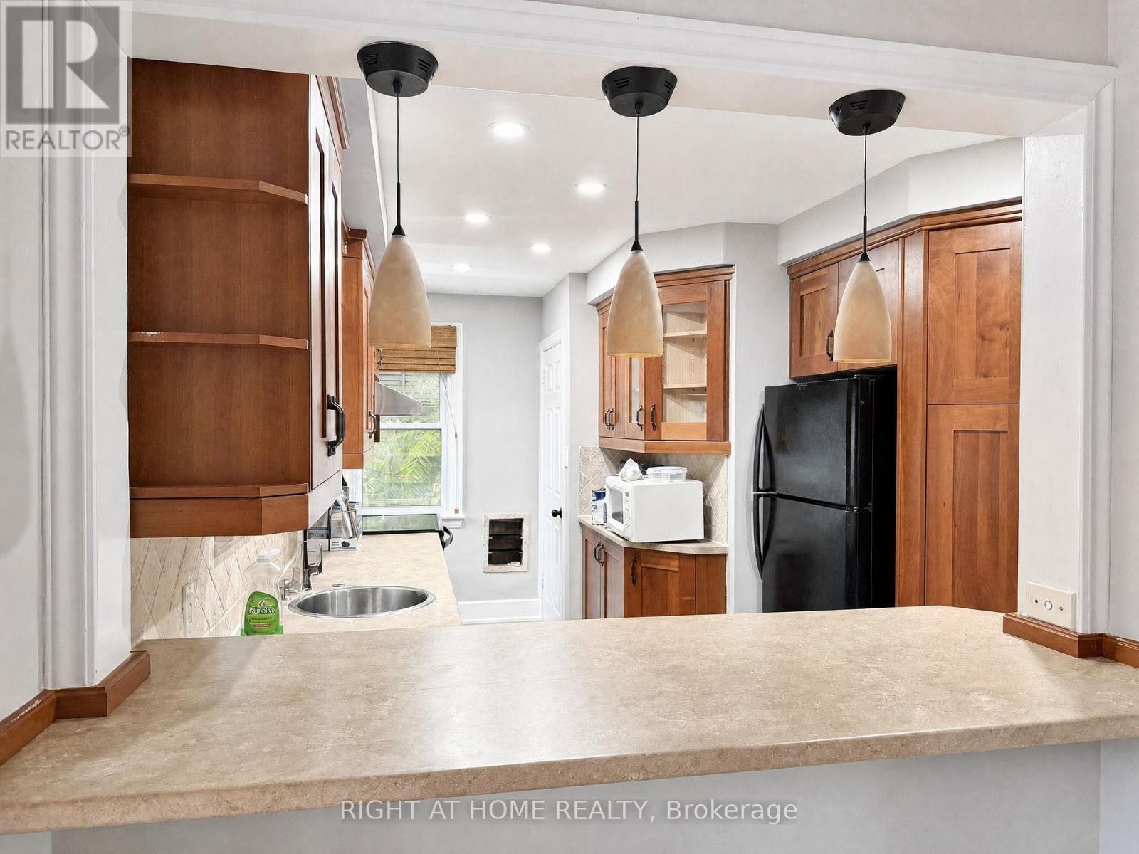 719 ROWNTREE AVENUE - 10