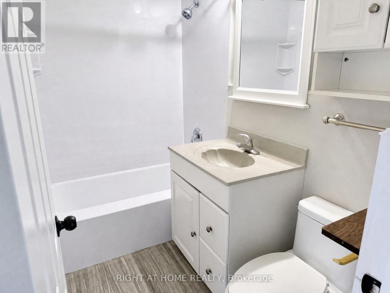719 ROWNTREE AVENUE - 11