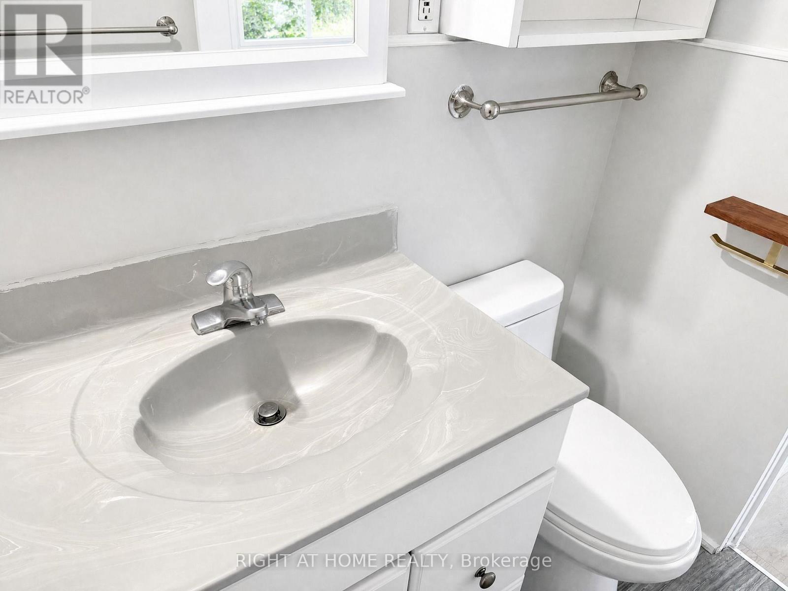 719 ROWNTREE AVENUE - 13