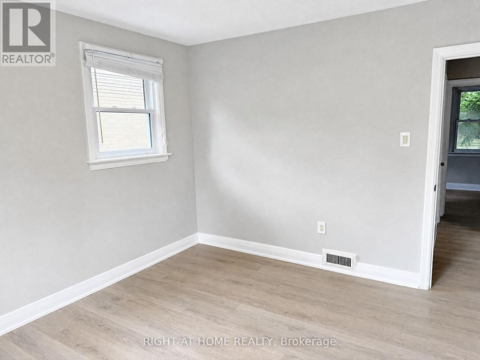 719 ROWNTREE AVENUE - 21