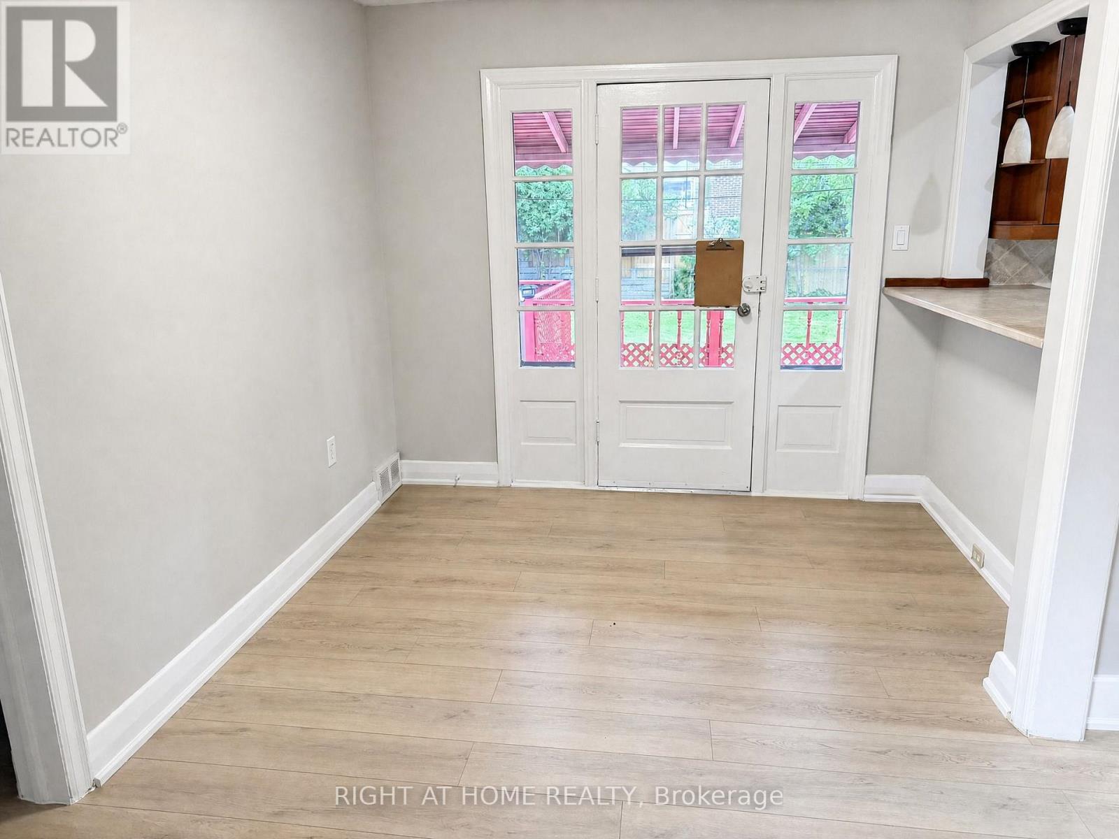 719 ROWNTREE AVENUE - 23