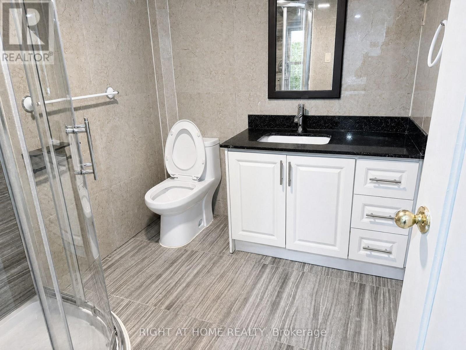719 ROWNTREE AVENUE - 26