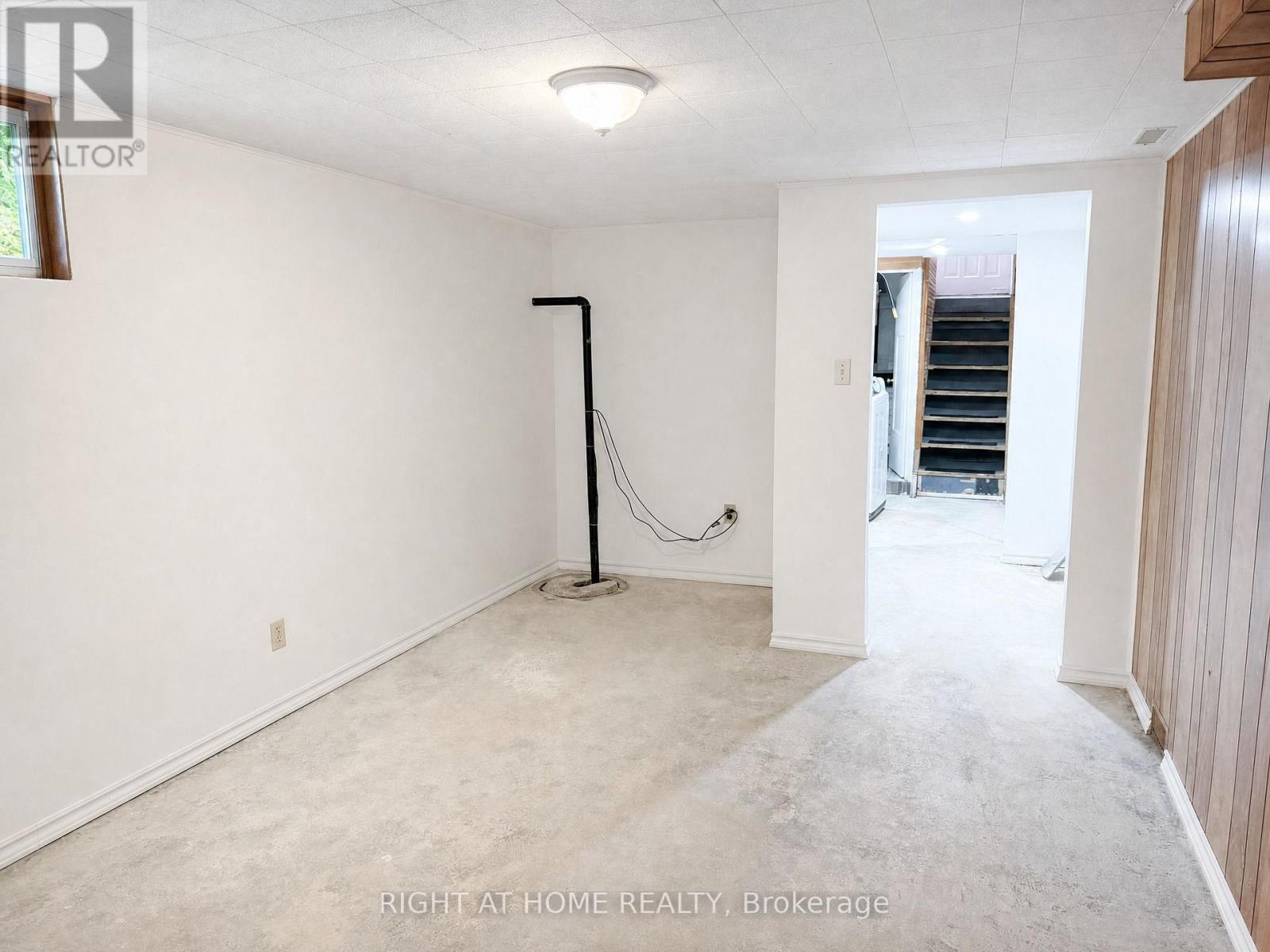719 ROWNTREE AVENUE - 28