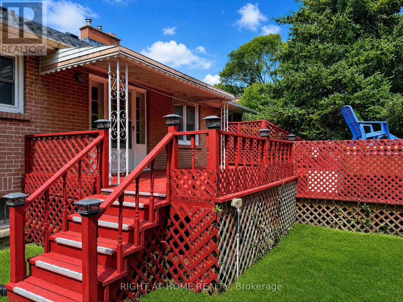 719 ROWNTREE AVENUE - 36