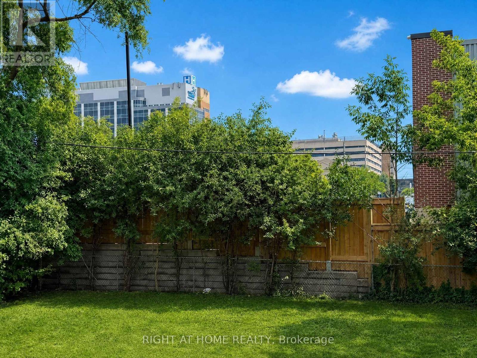 719 ROWNTREE AVENUE - 40