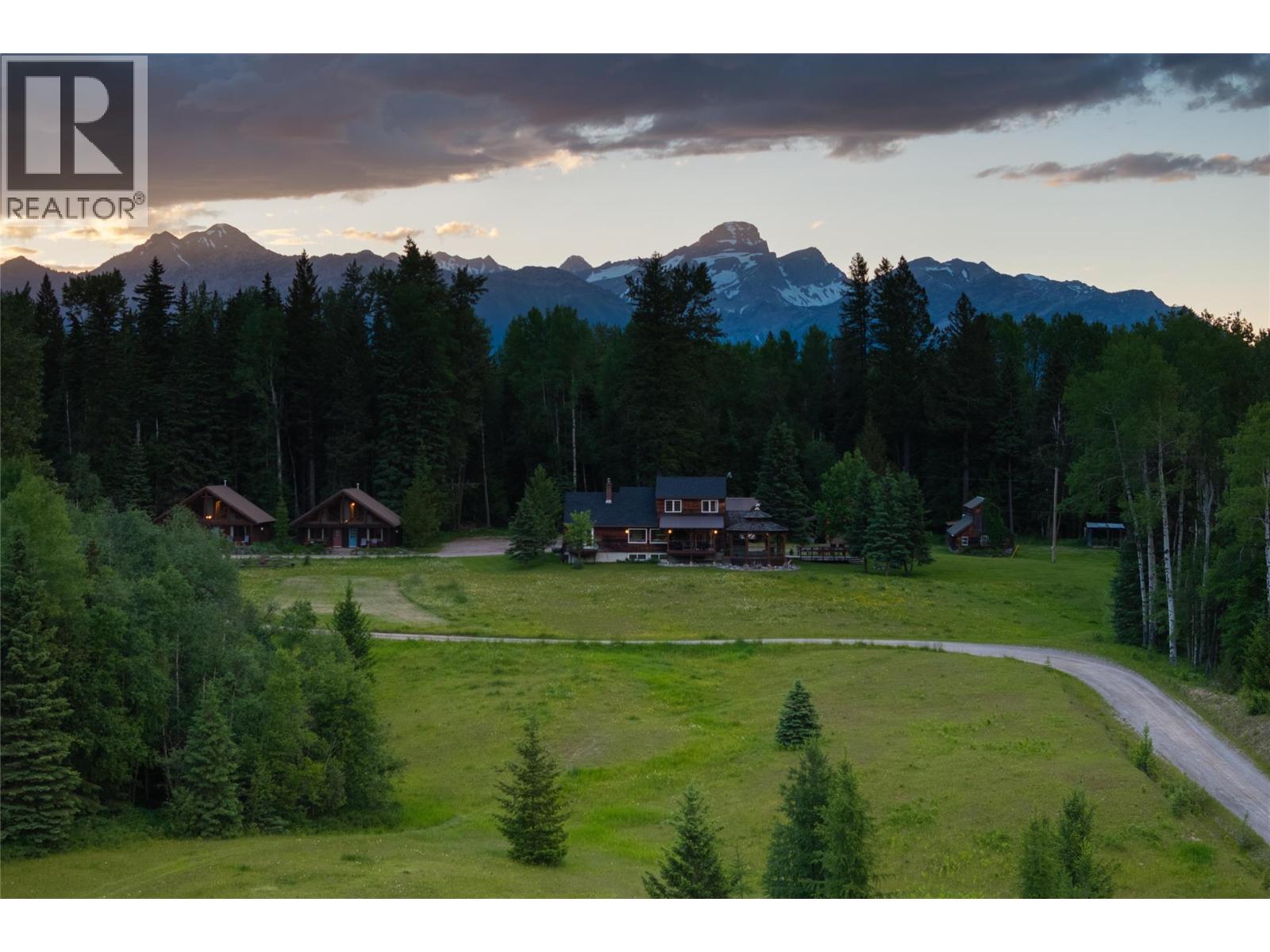 4485 Highway 3, Fernie — photo 3