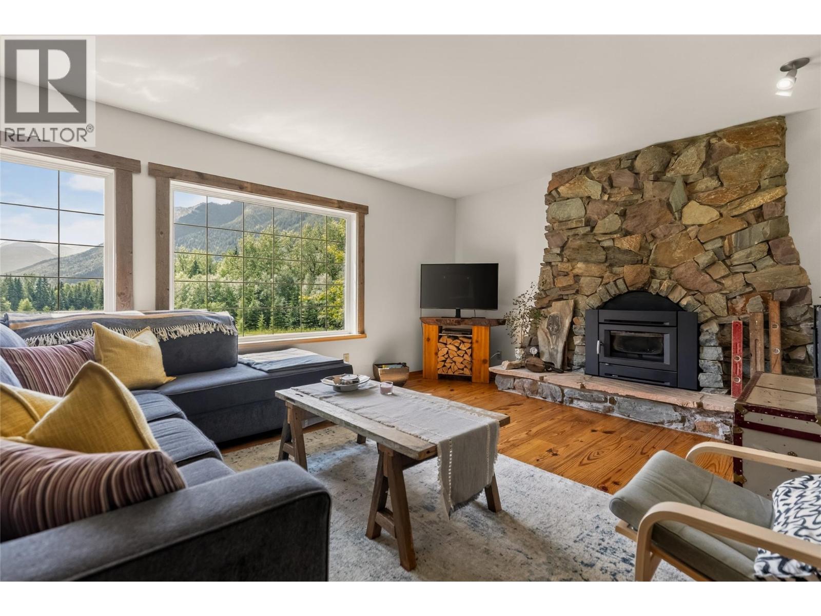 4485 Highway 3 - 50