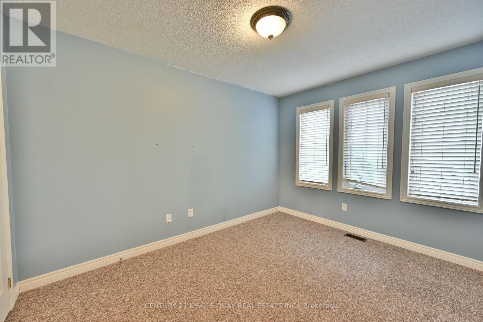 10 LUNDIGAN DRIVE - 12