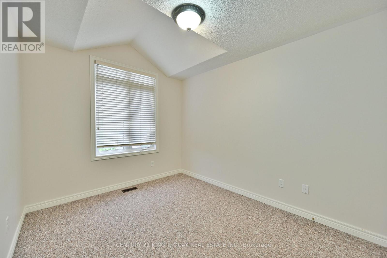 10 LUNDIGAN DRIVE - 18