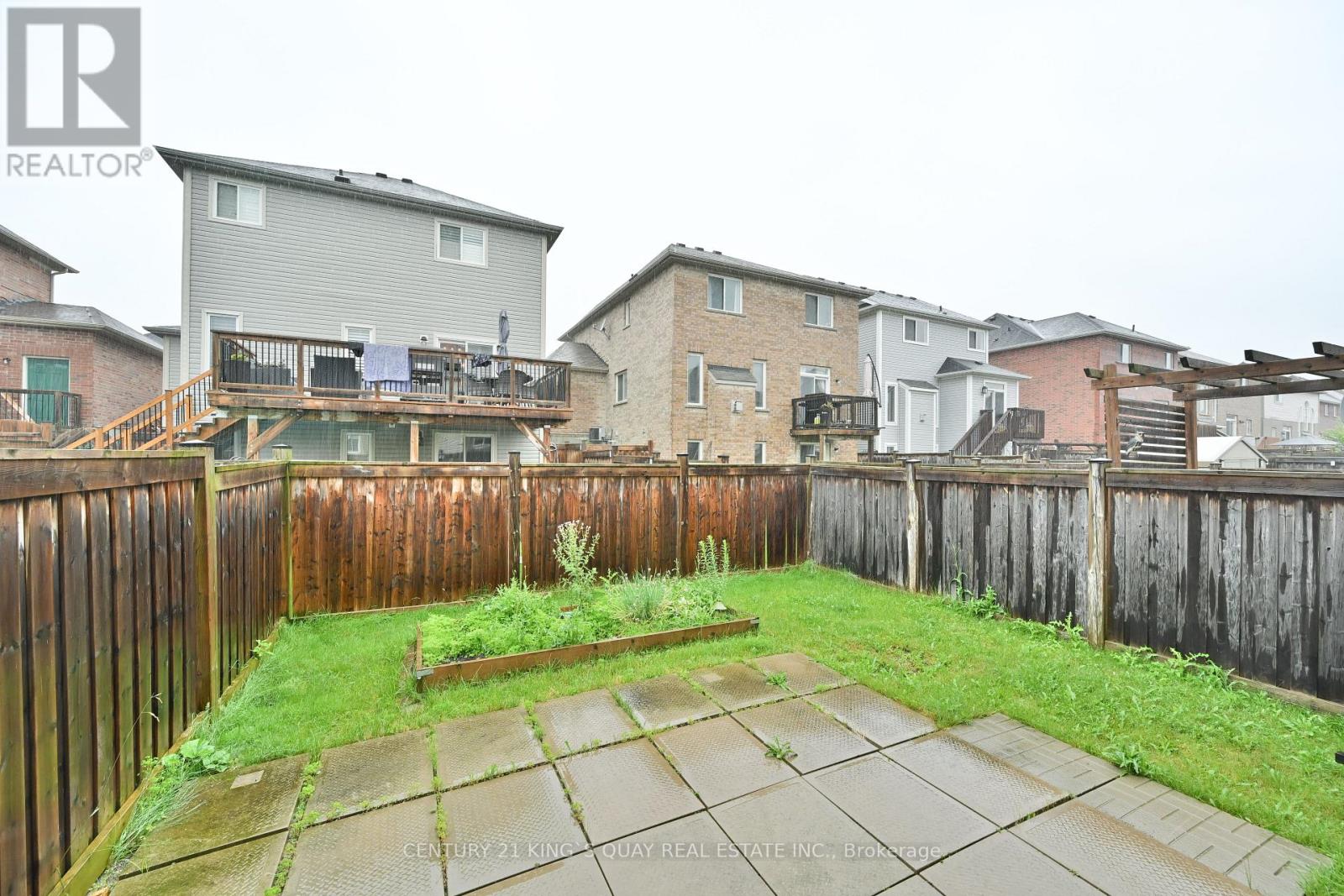 10 LUNDIGAN DRIVE - 20