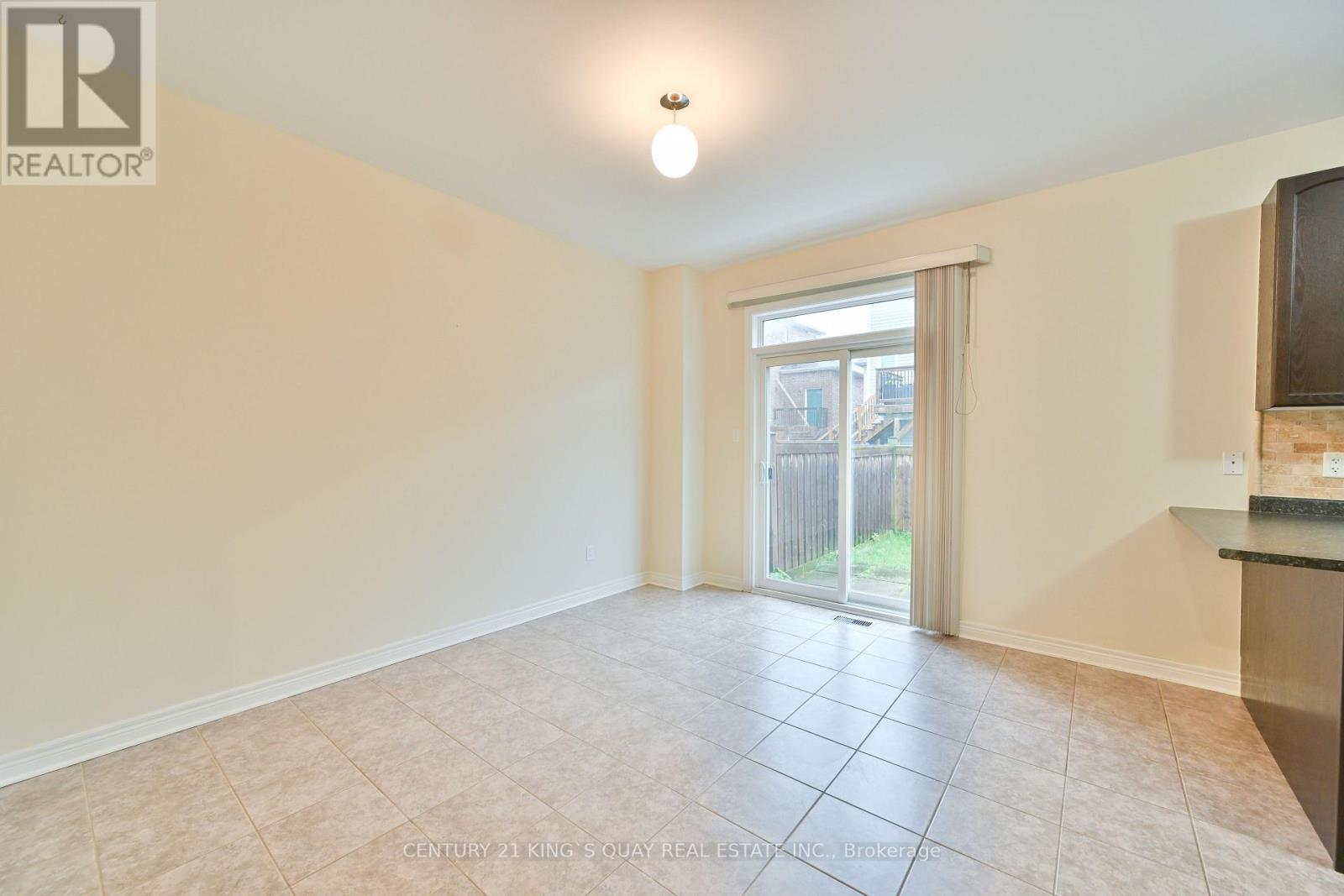 10 LUNDIGAN DRIVE - 7