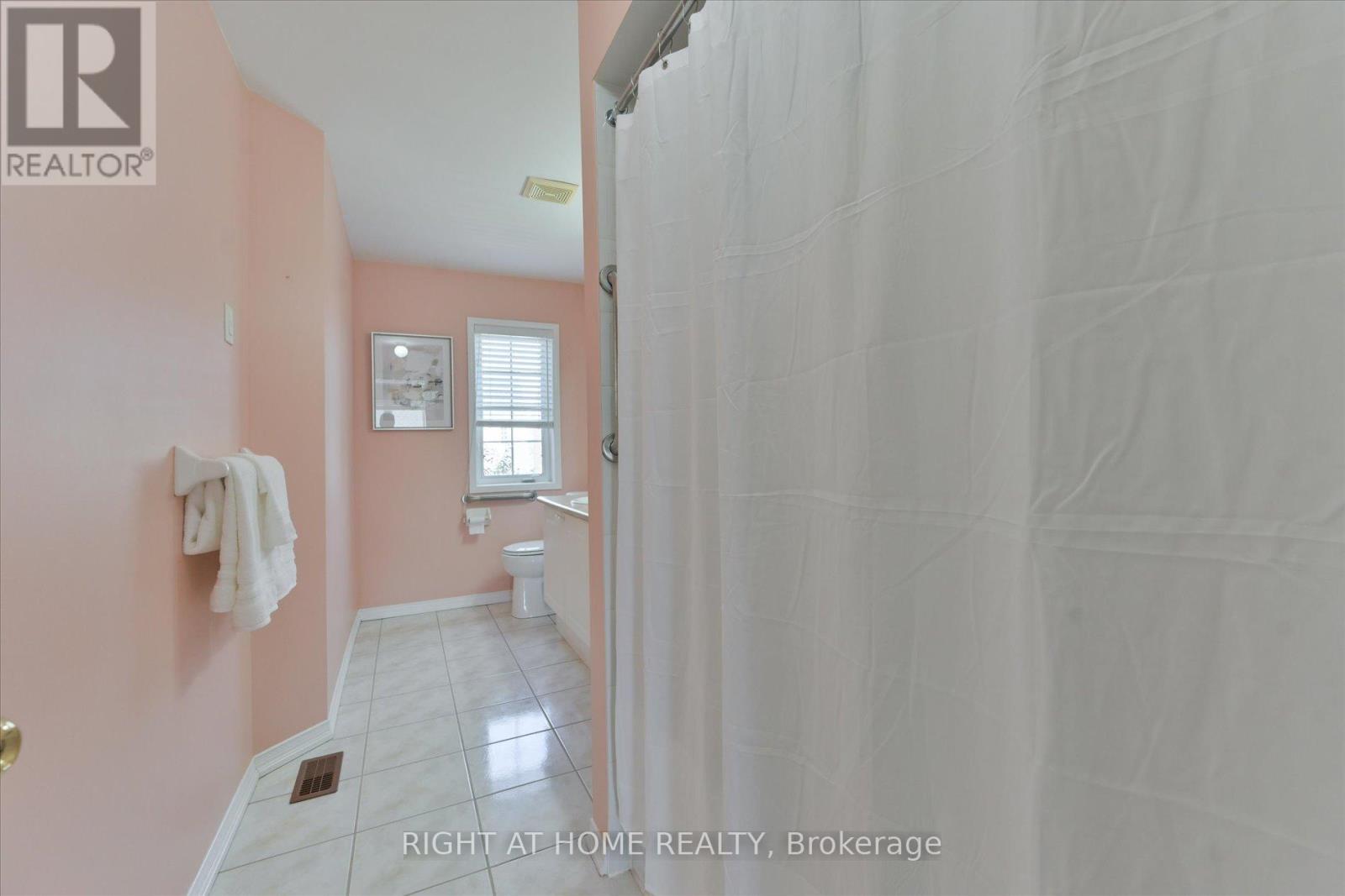 94 MOYNAHAN CRESCENT - Image 25