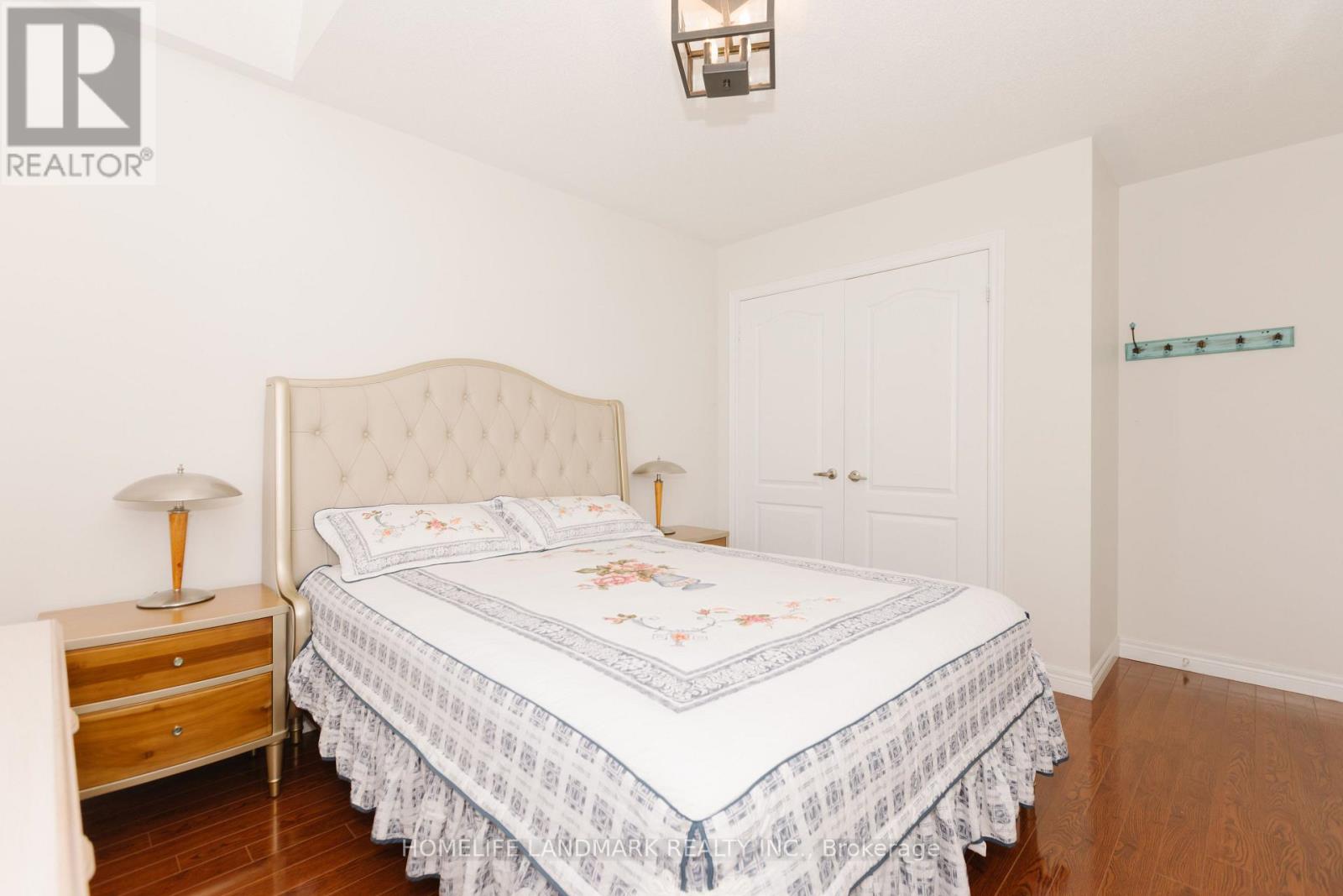 3432 EGLINTON AVENUE W - 24