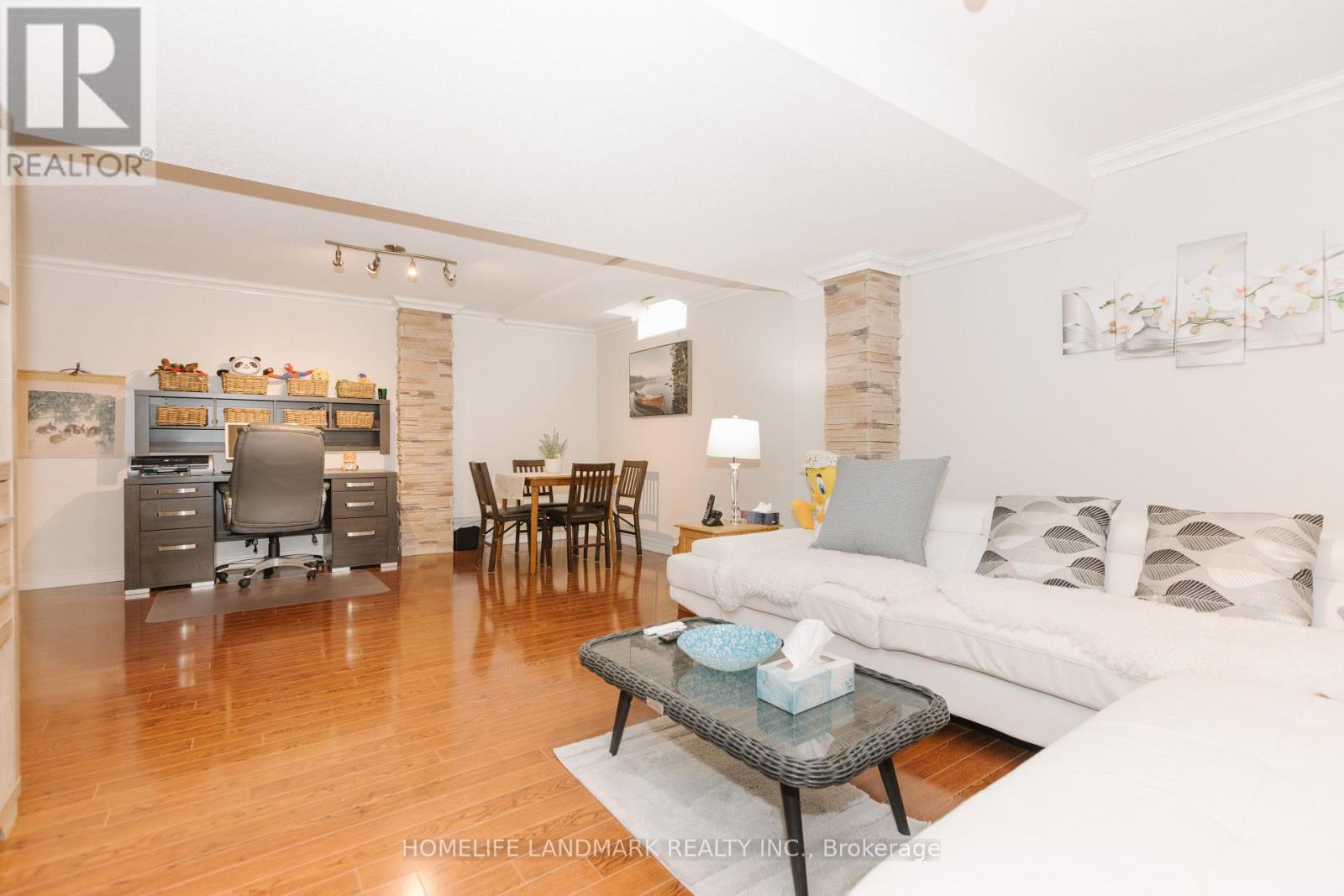 3432 EGLINTON AVENUE W - 28