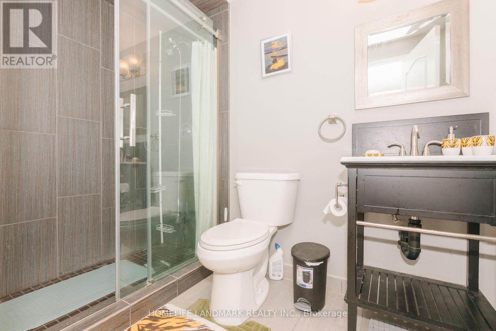 3432 EGLINTON AVENUE W - 30