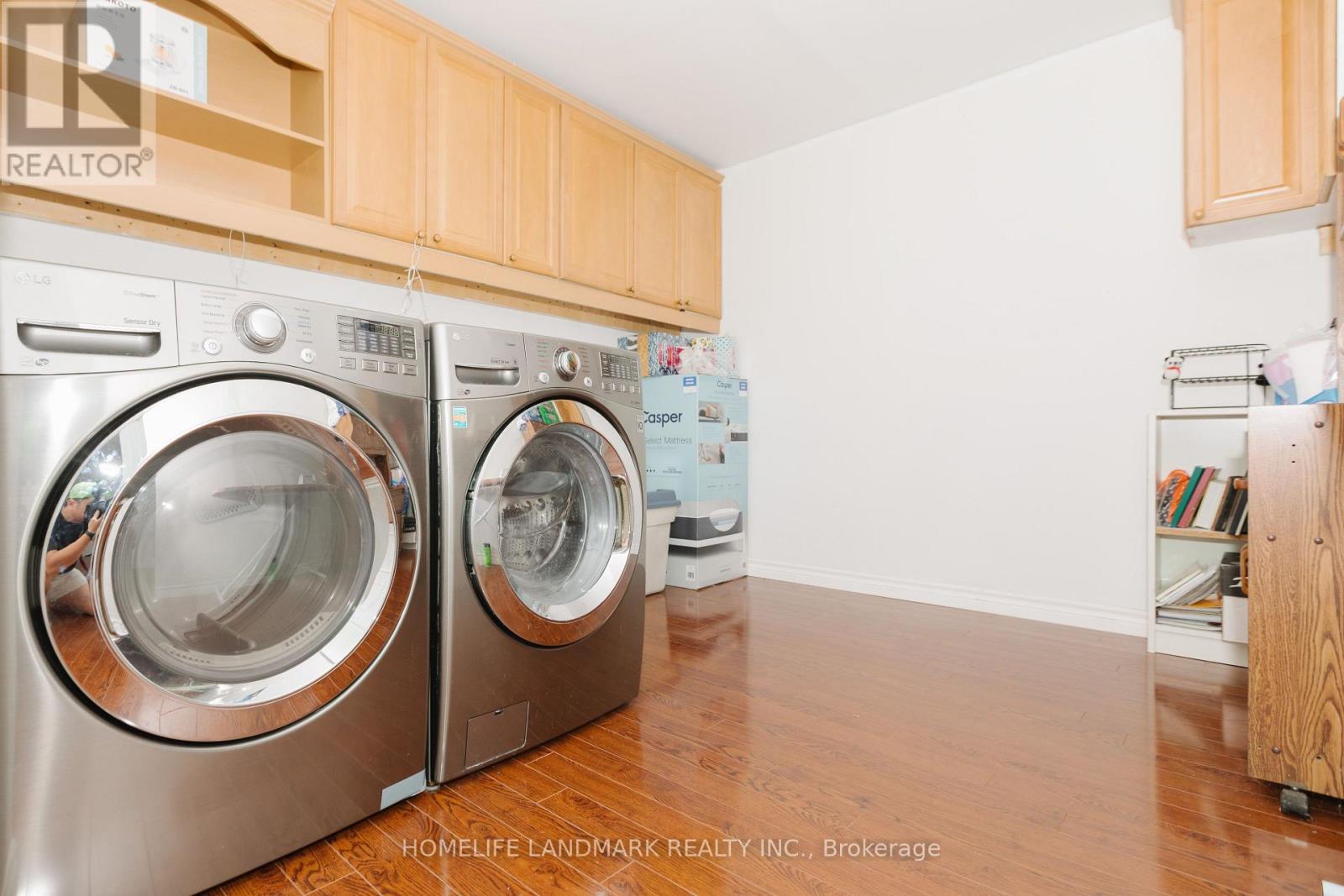 3432 EGLINTON AVENUE W - 31