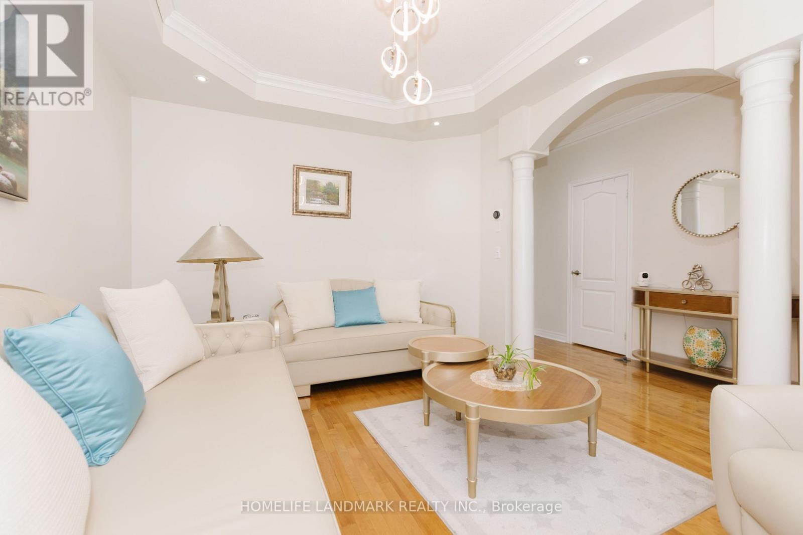 3432 EGLINTON AVENUE W - 9
