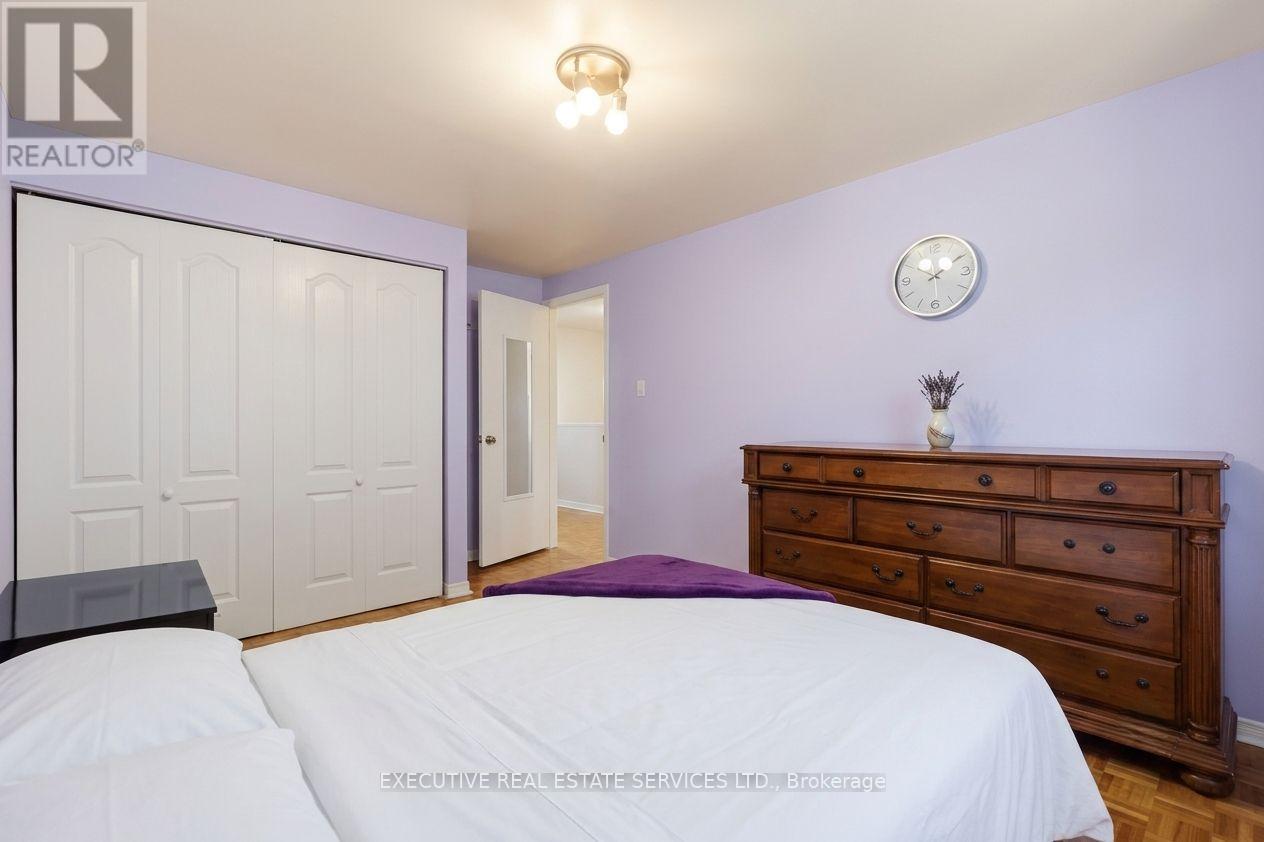 60 CHIPWOOD CRESCENT - 7