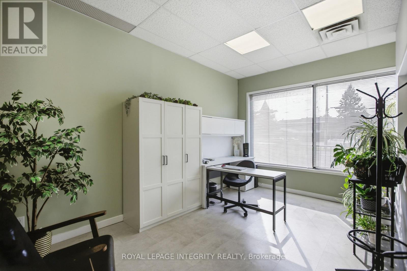 UNIT #7 – 100 MADAWASKA BOULEVARD, Ottawa. Luxury613. By Peter Sagos - Image 6