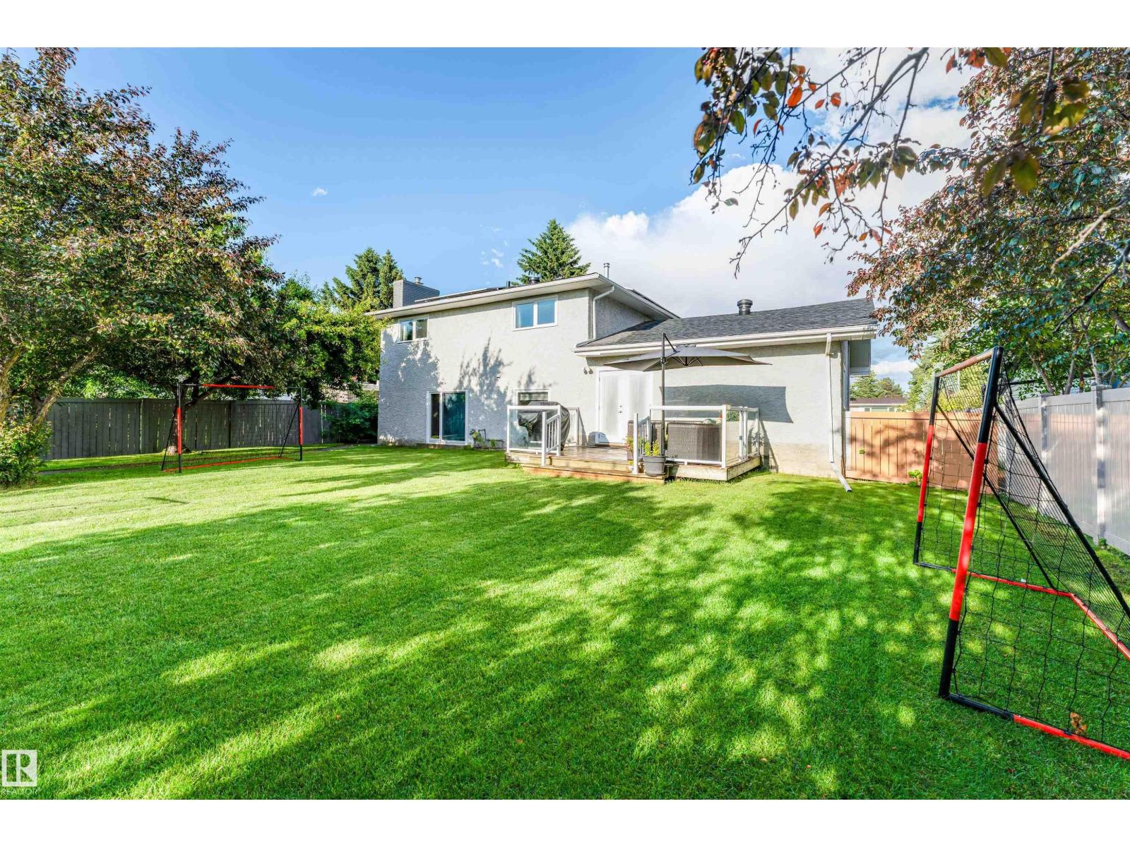 5212 142 ST NW - 11