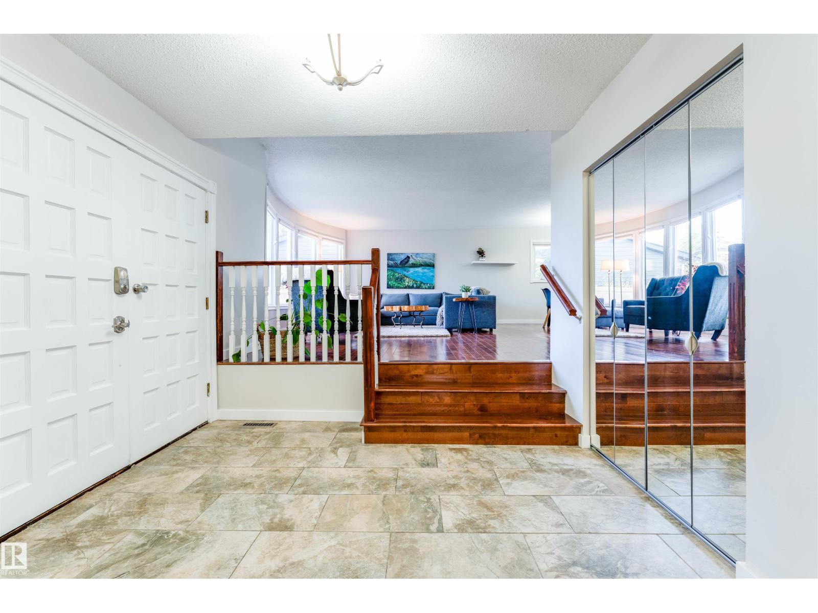 5212 142 ST NW - 12
