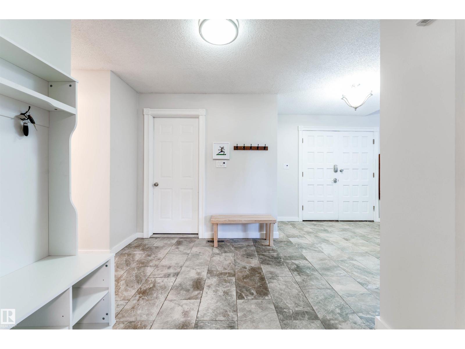 5212 142 ST NW - 15