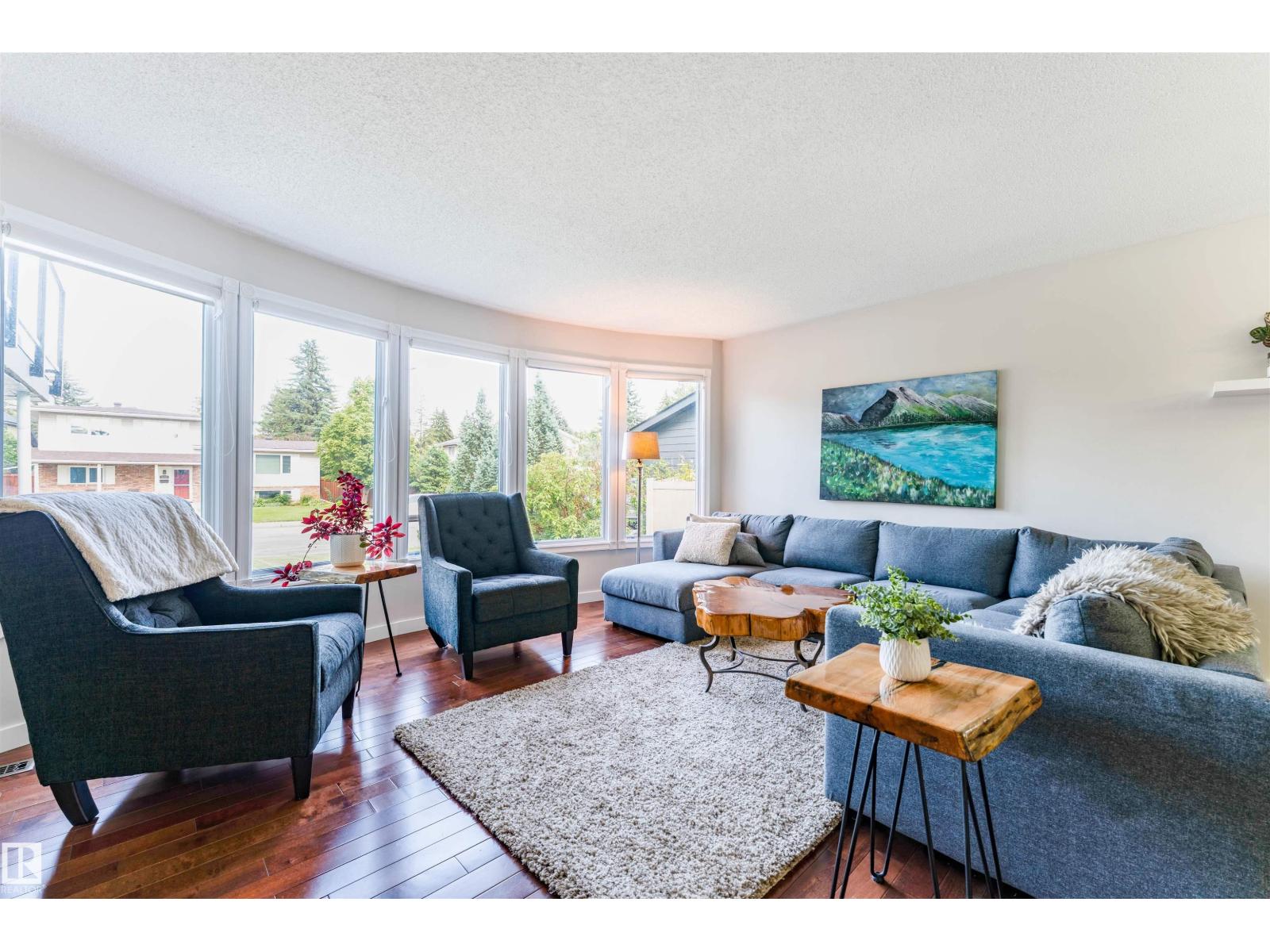 5212 142 ST NW - 17
