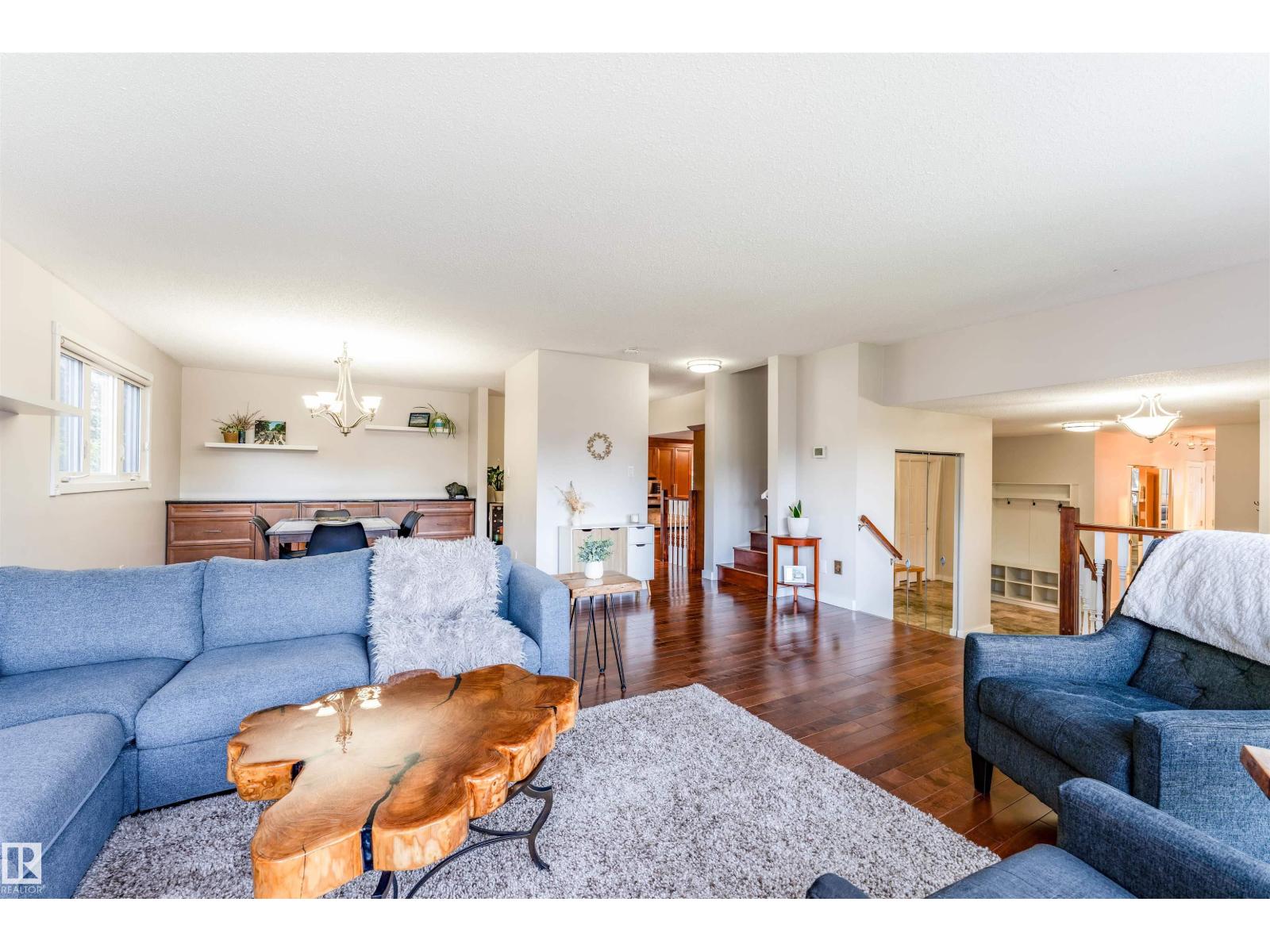 5212 142 ST NW - 20