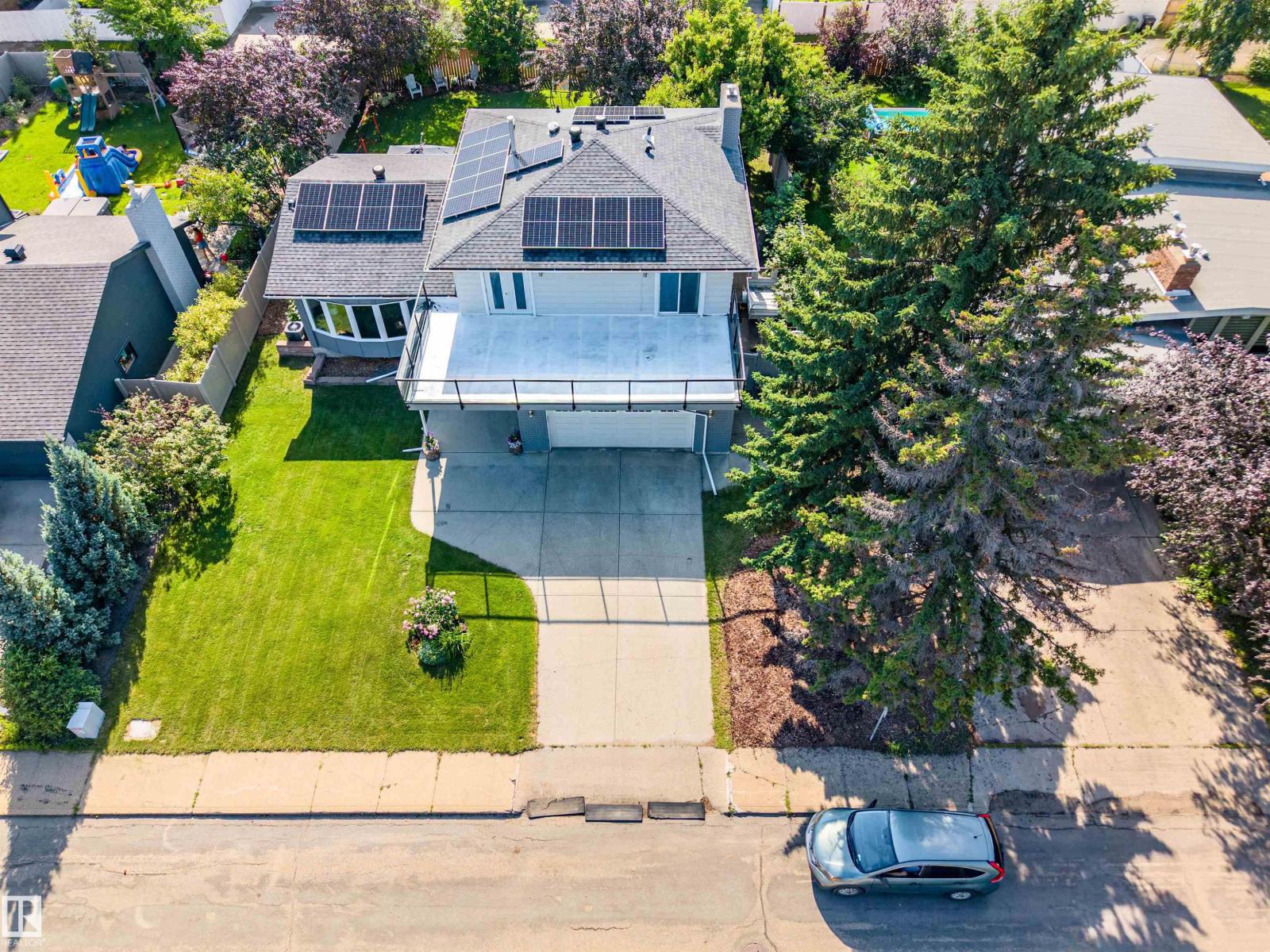 5212 142 ST NW - 51