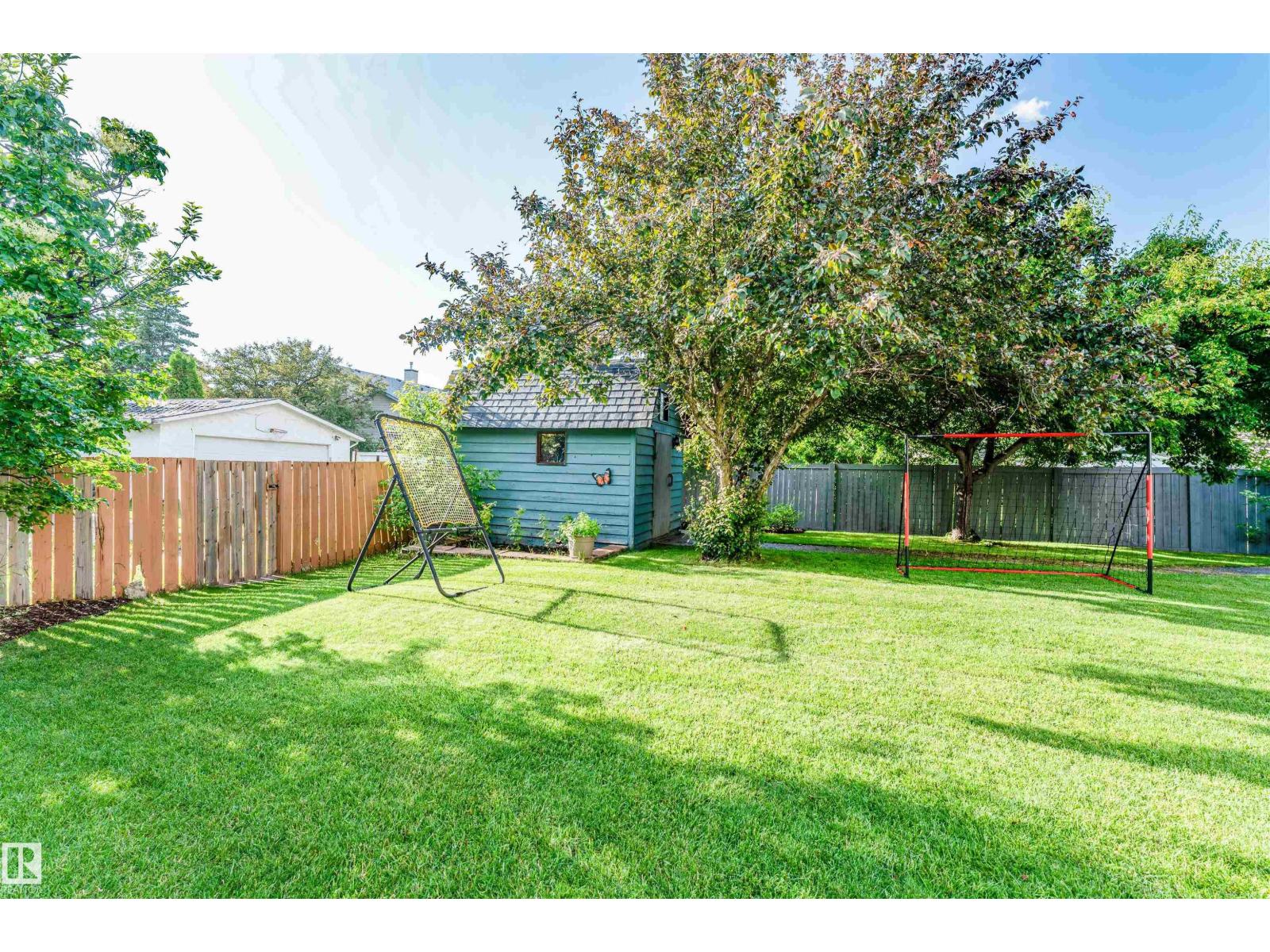 5212 142 ST NW - 69