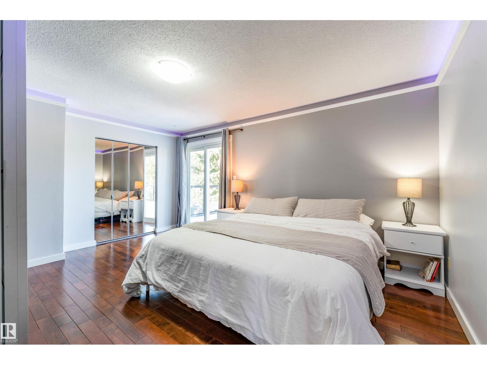 5212 142 ST NW - 7