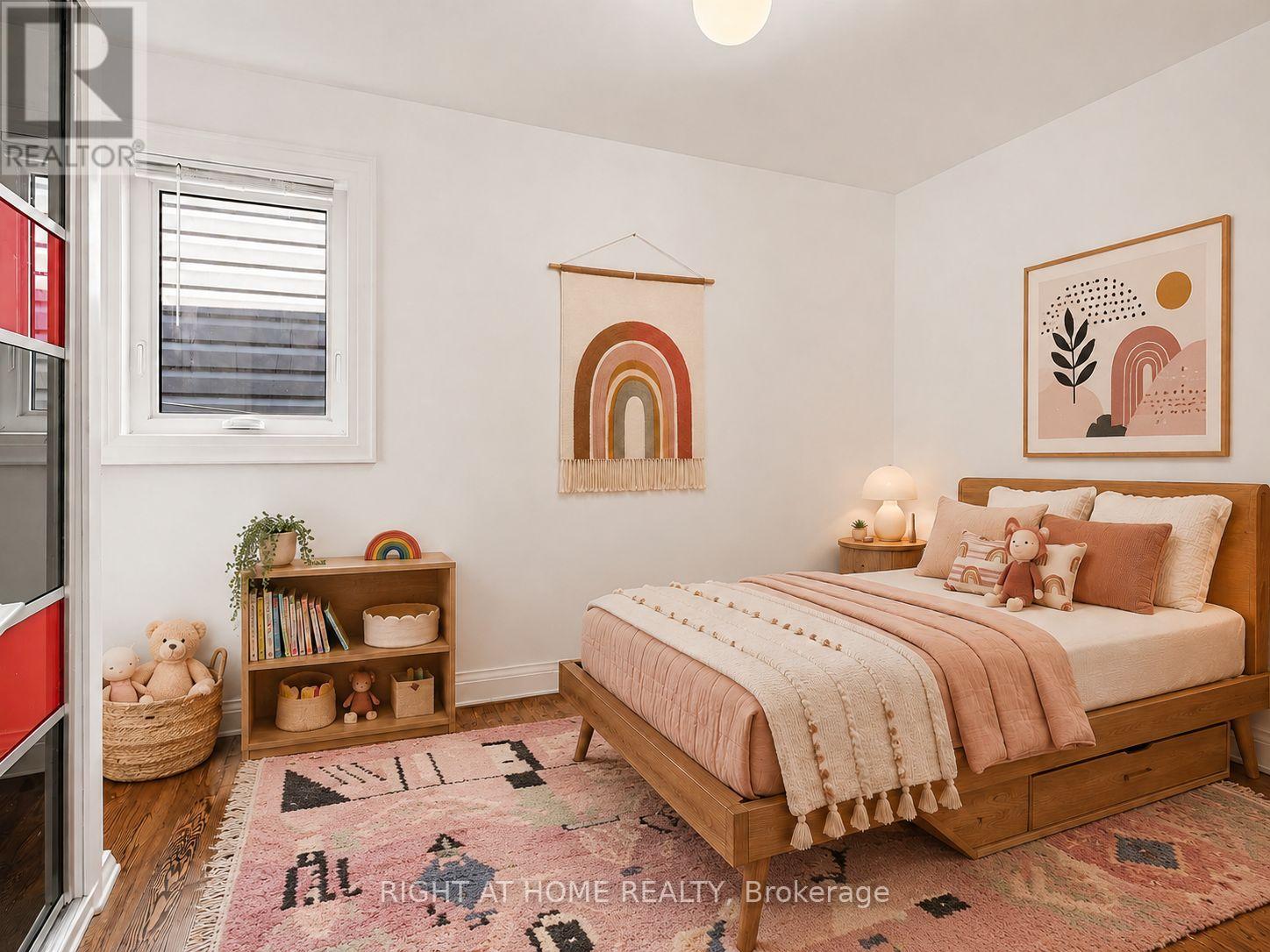 174 ROSETHORN AVENUE - 13