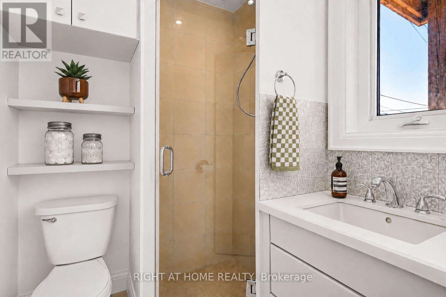 174 ROSETHORN AVENUE - 8