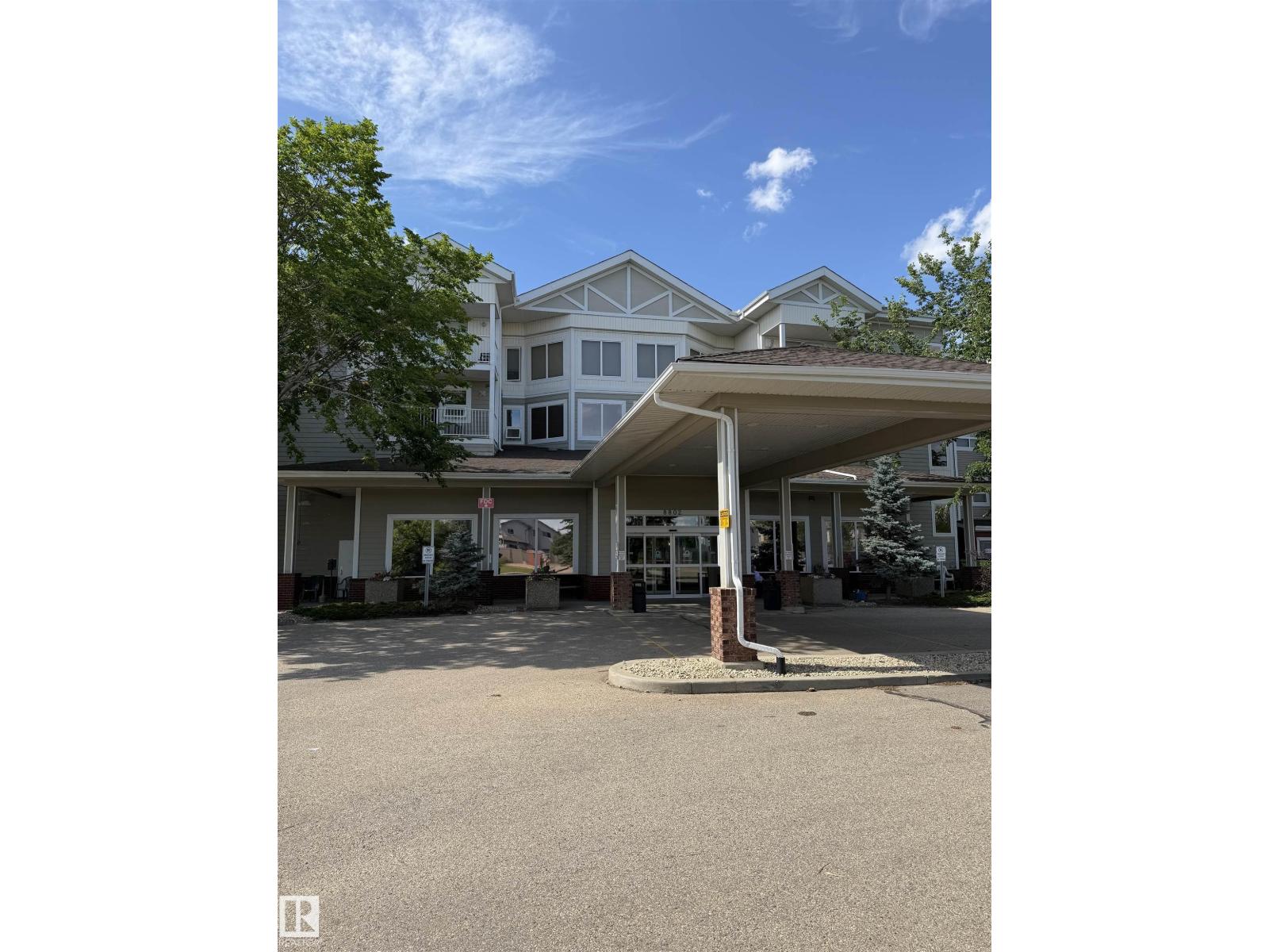 #127 8802 SOUTHFORT Drive - 3