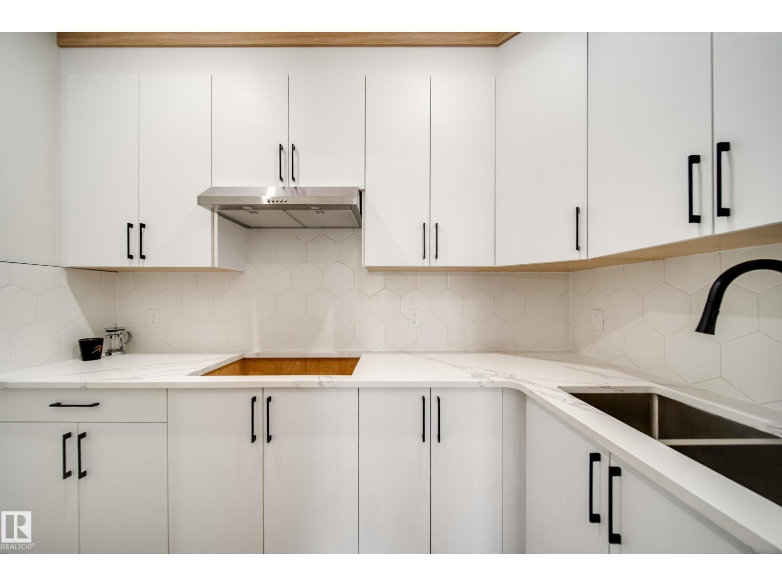 8808 183 AV NW - 20