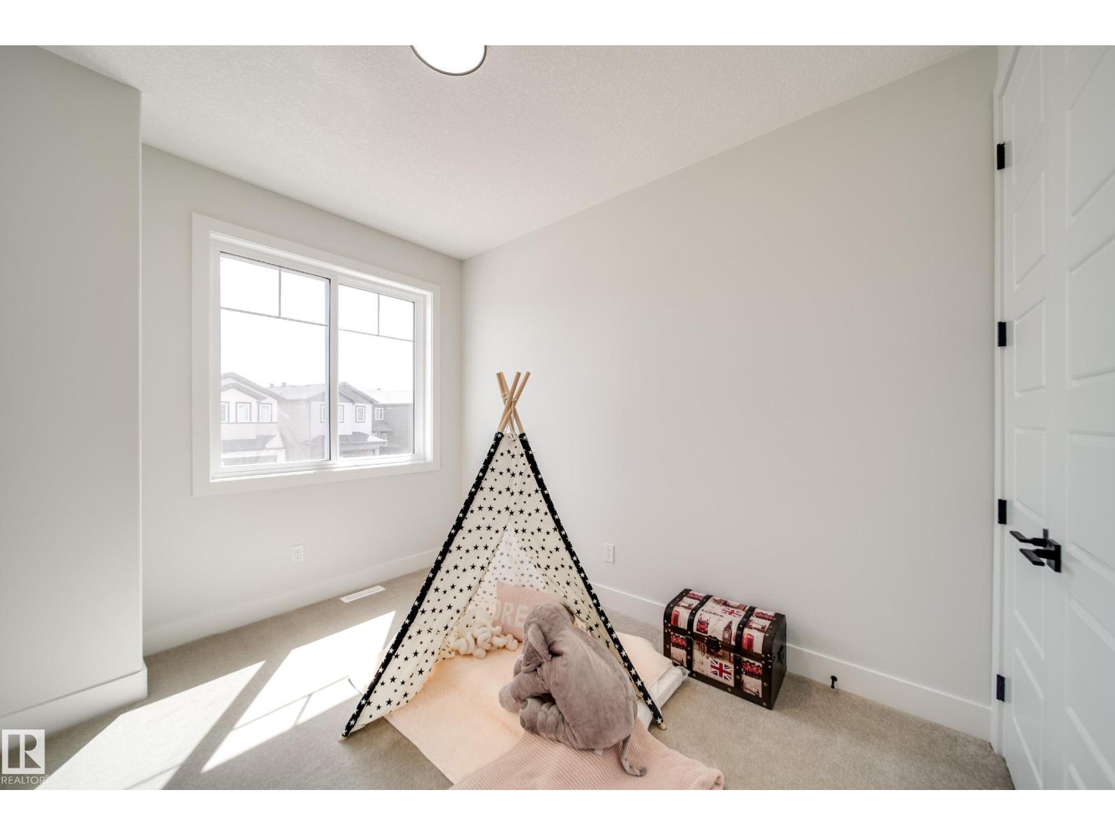 8808 183 AV NW - 34