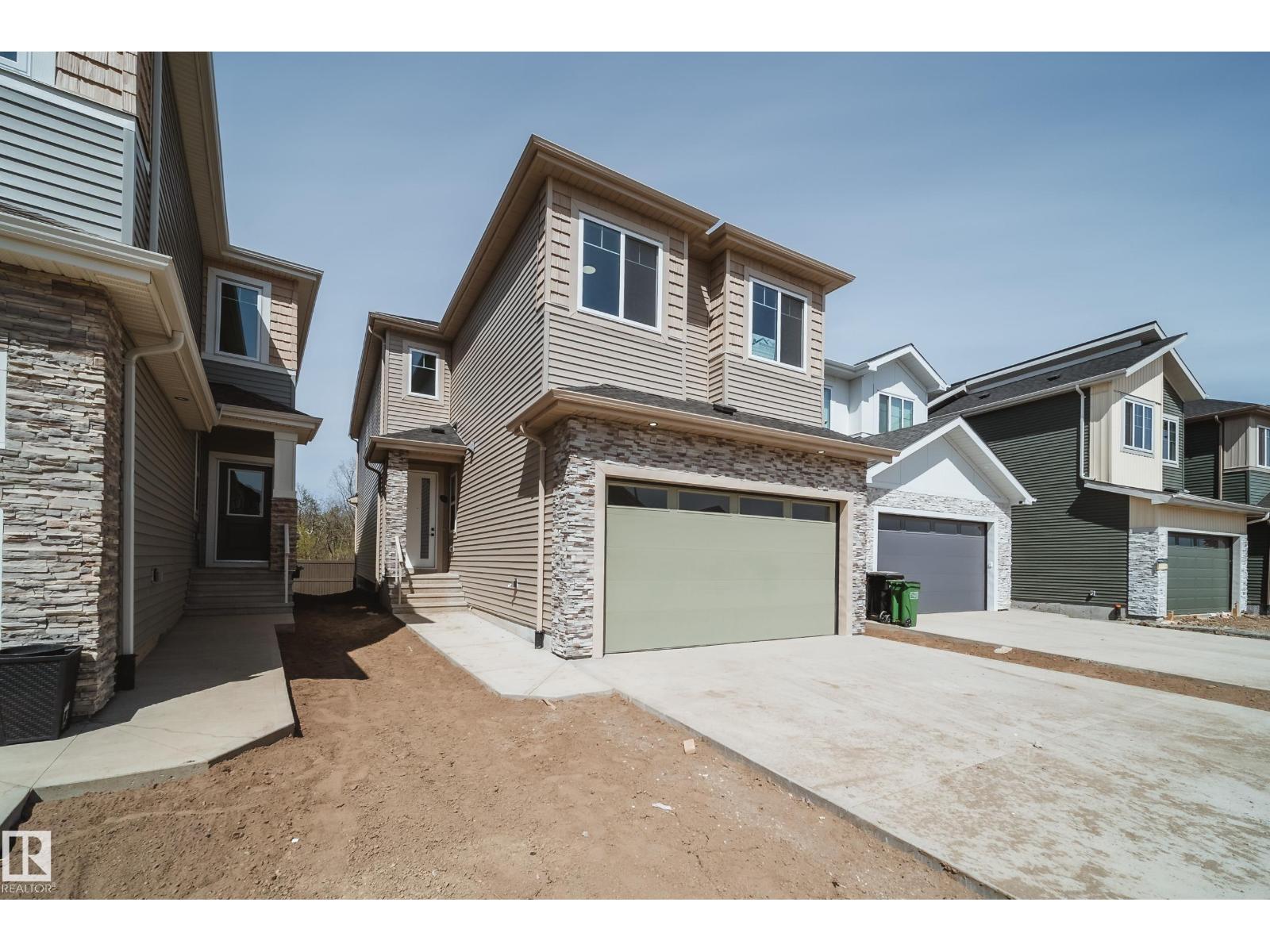 8808 183 AV NW - 37