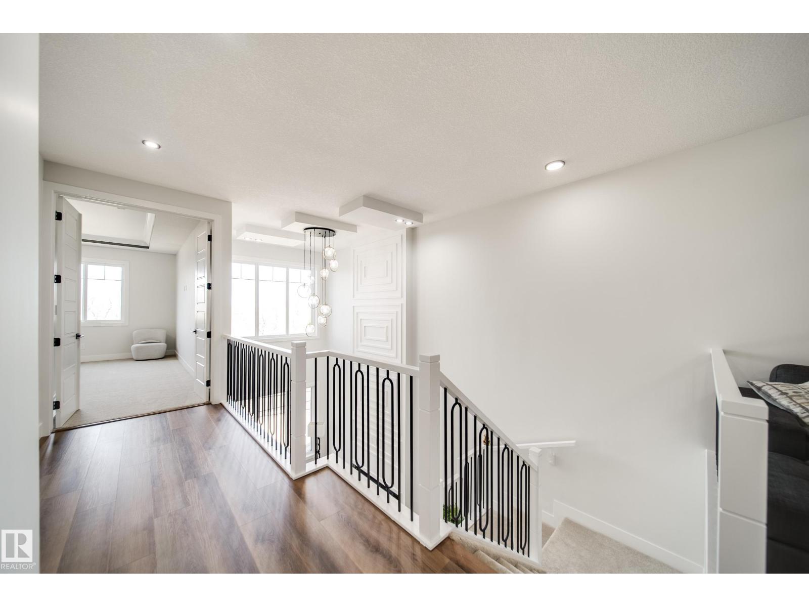 8808 183 AV NW - 23