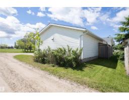 10232 101 St, Westlock, AB T7P1X9 Photo 14