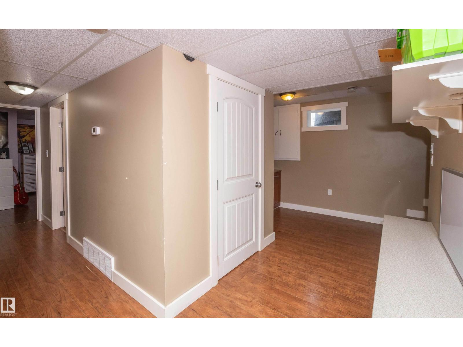 10232 101 ST - 47