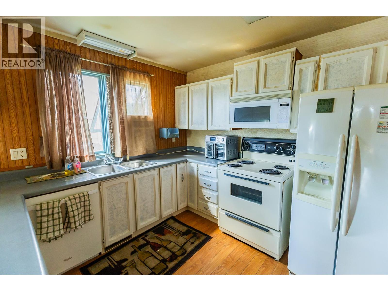 4828 / 4830 47 Avenue - 16