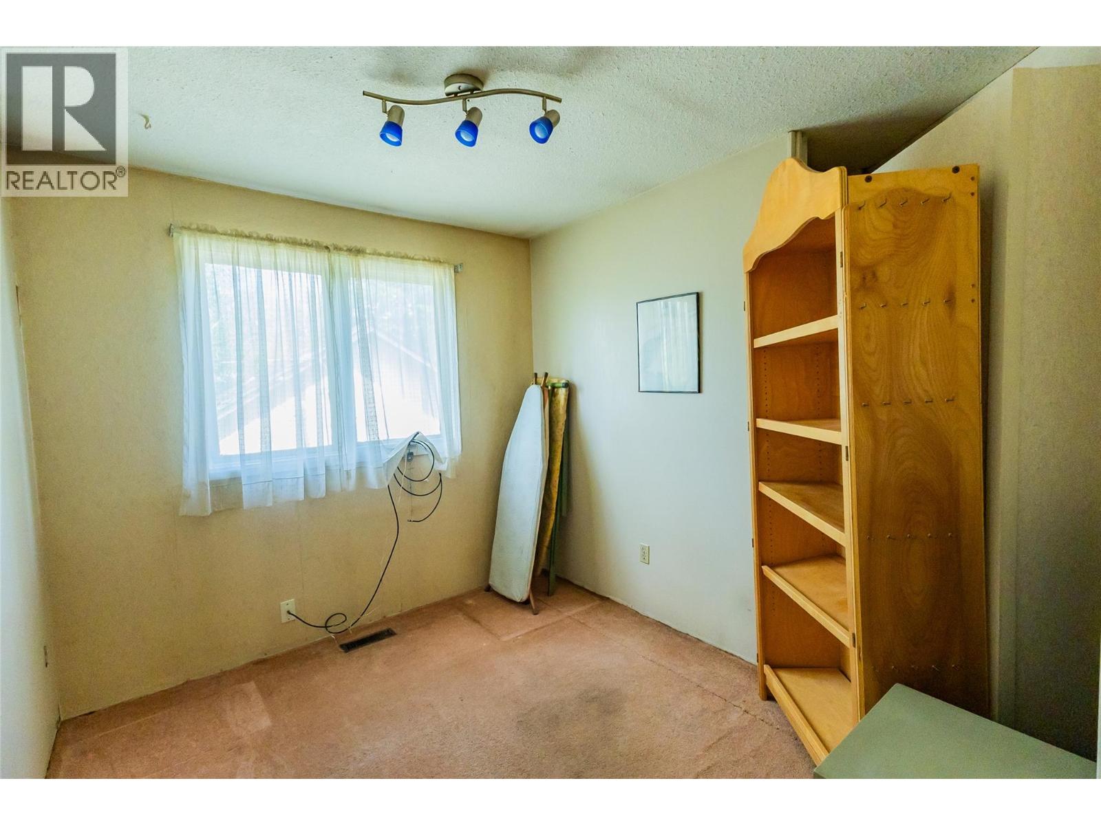 4828 / 4830 47 Avenue - 24