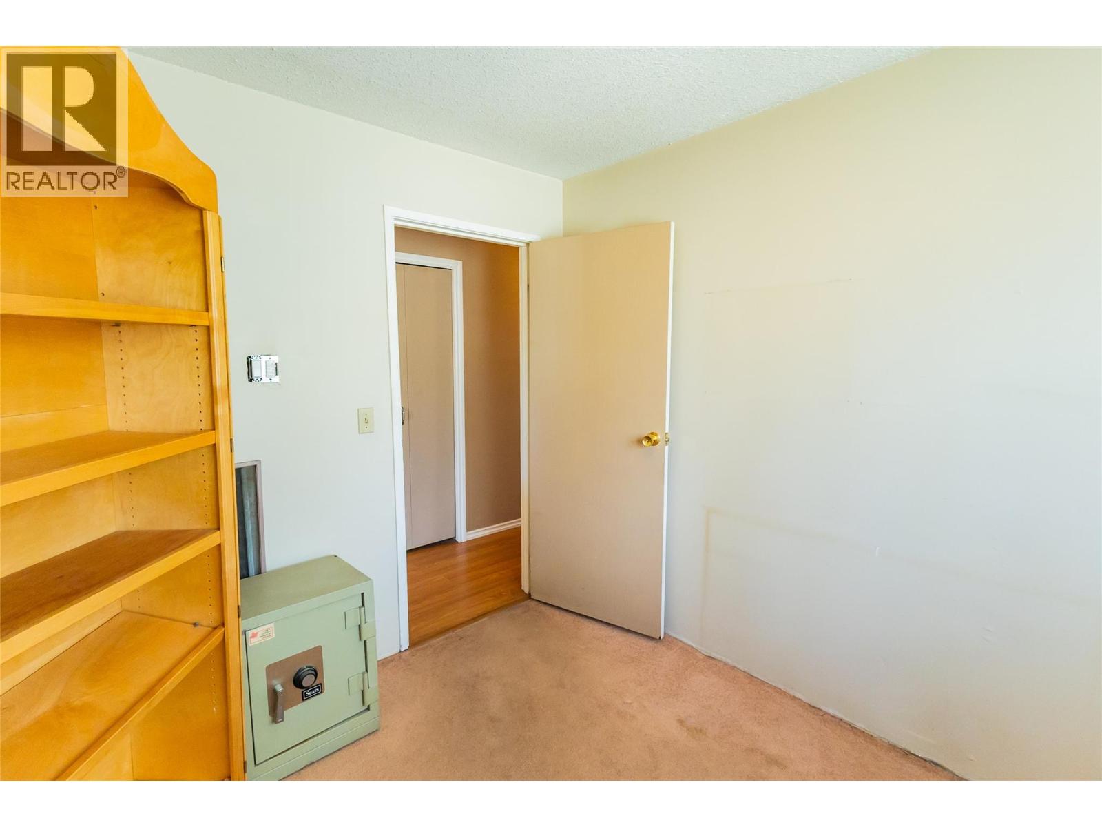 4828 / 4830 47 Avenue - 26