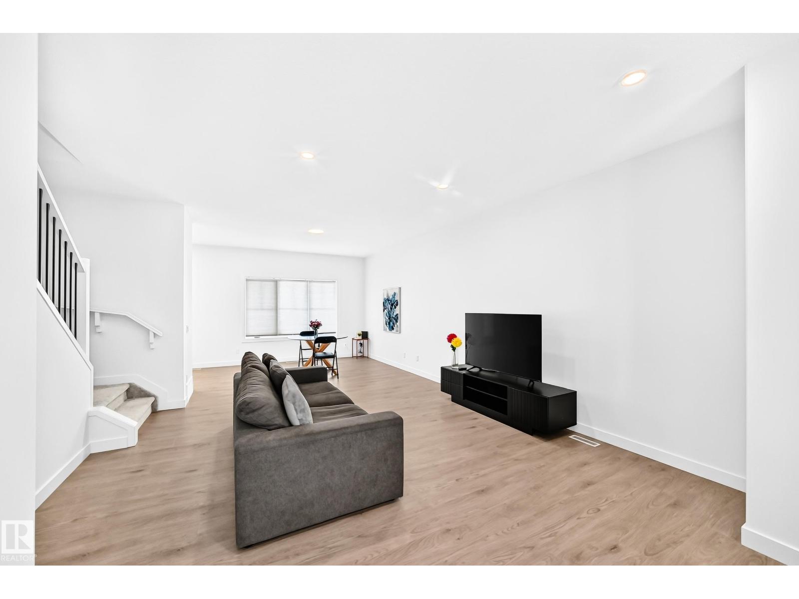 4027 Hawthorn LI SW - 18