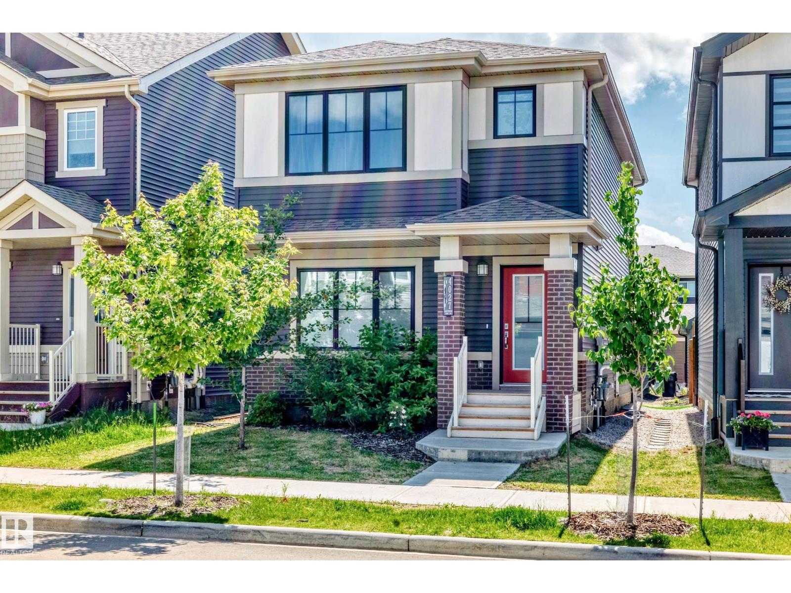 4027 Hawthorn LI SW, The Orchards At Ellerslie, Edmonton photo 2