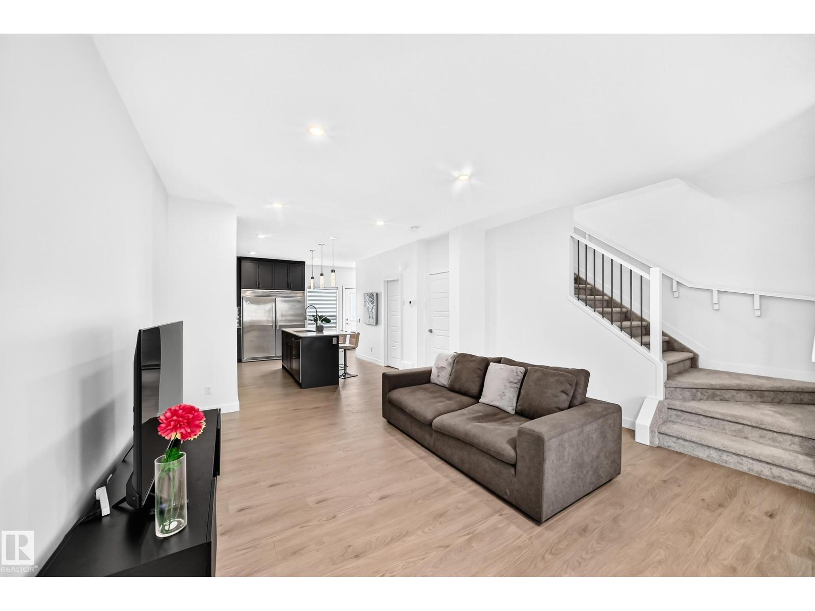 4027 Hawthorn LI SW - 11