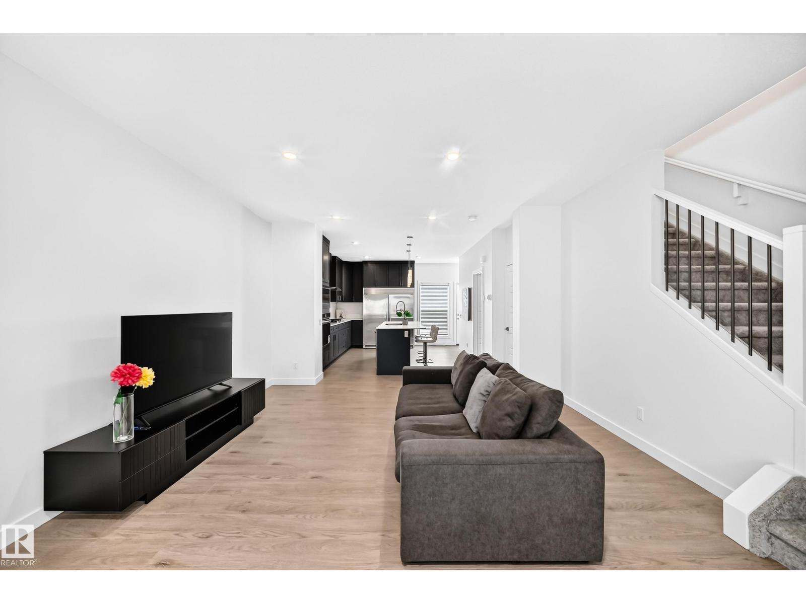 4027 Hawthorn LI SW - 19