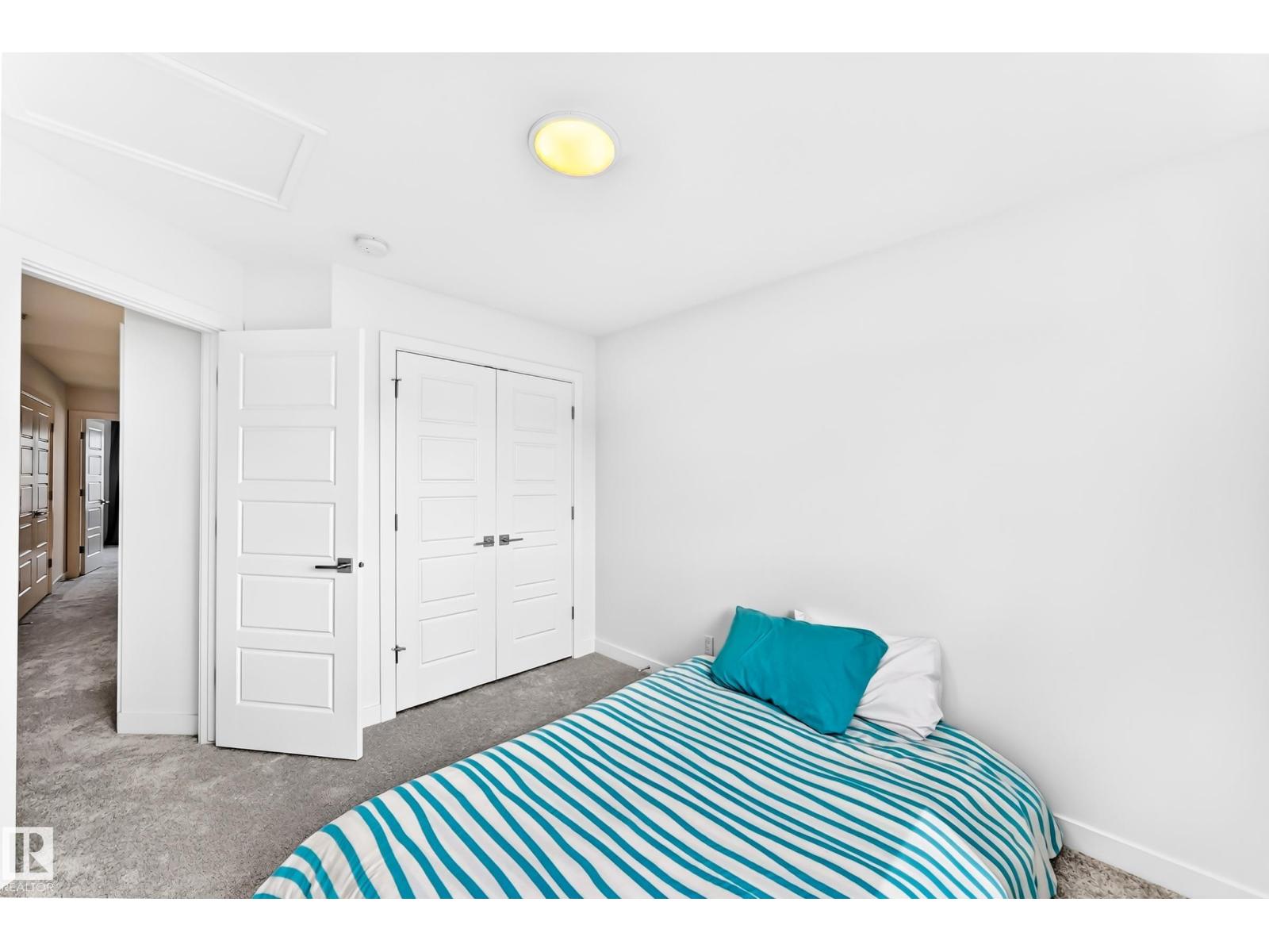 4027 Hawthorn LI SW - 38