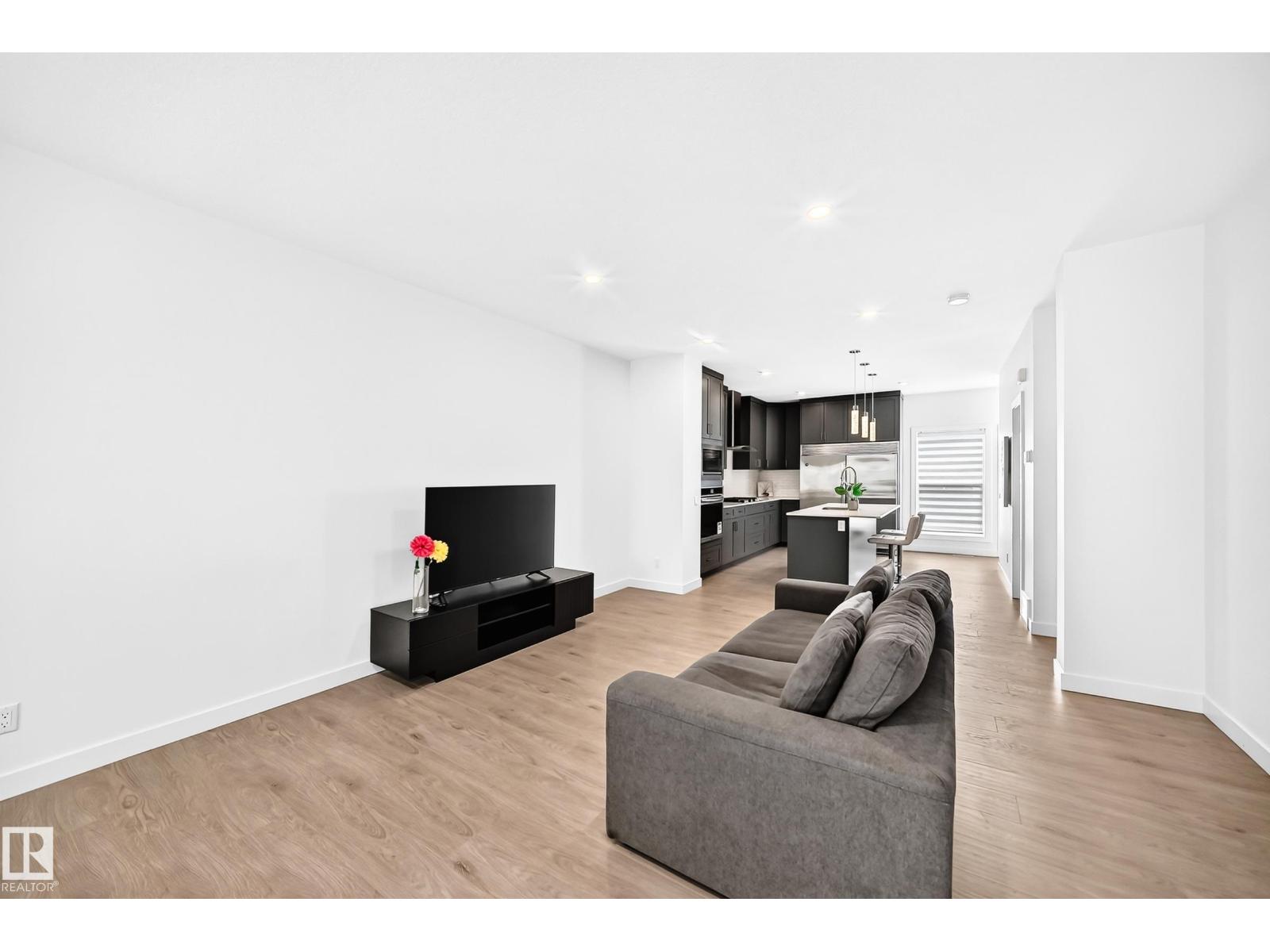 4027 Hawthorn LI SW - 12